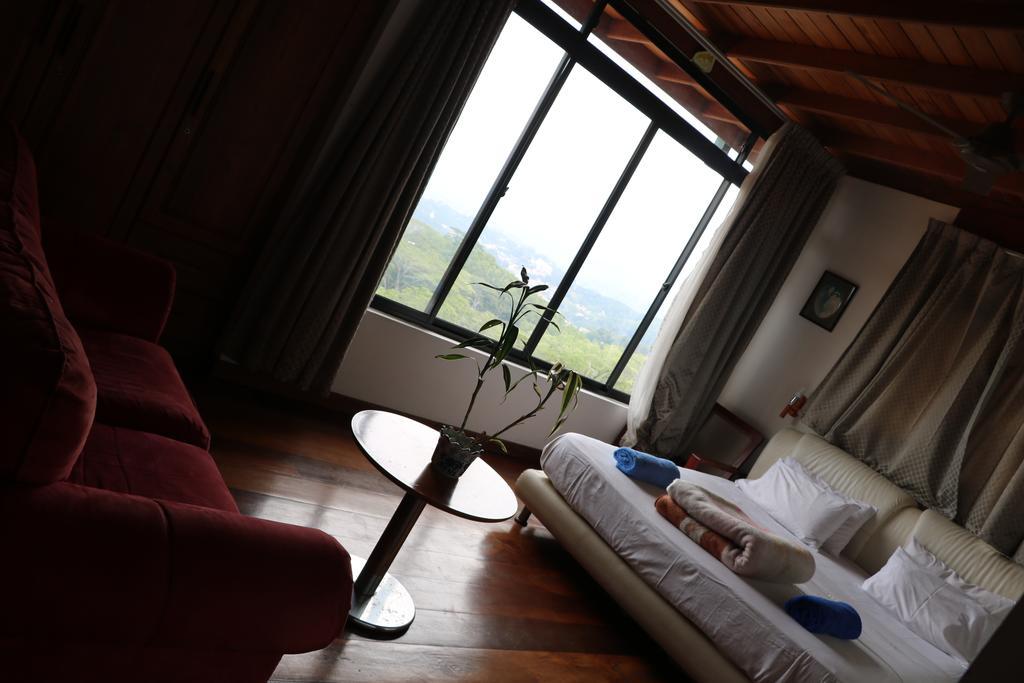 Haven Upon Hills Apartment Kandy Bagian luar foto