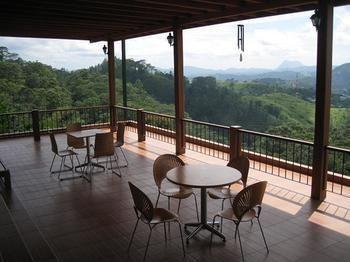 Haven Upon Hills Apartment Kandy Bagian luar foto